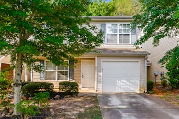 203 London Dr McDonough, GA 30253